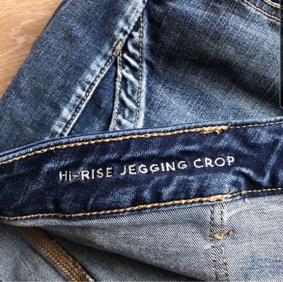 American Eagle High Rise Jeggings Crop Skinny Jeans Frayed Stretchy Dark Size 10 - Picture 8 of 14